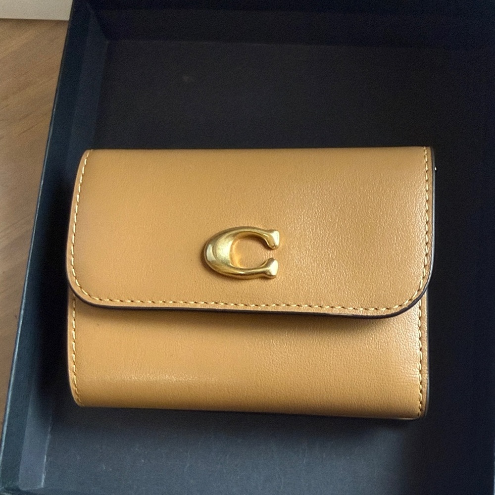 Leather Fold-Over mini Wallet with Gold Accent - Tan